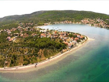 CONSTRUCTION LAND SURFACE 1 206 SQM, DISTANCE FROM THE SEA IS 50 METERS, ŠIBENIK AREA