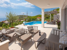 Luxury villa with stunning sea views in Makarska
