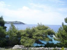 Building land of 1200m2 in an exceptional location first row to the sea - the island of Korcula