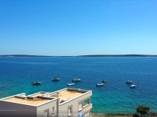 Luxury apartment in an exclusive location 50 m from the beach - Mandre, island of Pag
