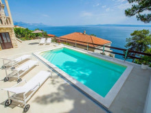 Beautiful stone house 40 m from the sea in Selci on the island of Brač