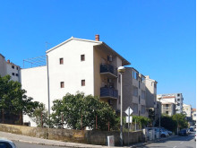 Semi-detached house in a quiet location in Split
