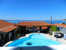 Apartment villa with pool 70 m from the beach in the vicinity of Split