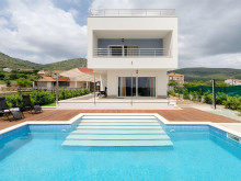 New modern villa with roof terrace and sea view - Trogir