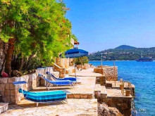 Stone house in an exclusive location, first row to the sea in Dubrovnik