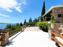 Beautiful house with a panoramic view of the sea on the island of Brač