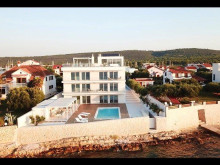 Luxury villa in a prestigious location, 1st row next to Mopra near Zadar