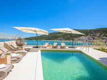 Luxury apartment villa first row to the sea - Marina