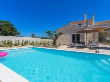 Beautiful villa with pool and garden - Tar, Istria