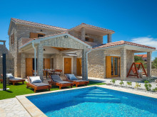 Luxurious stone villa with a beautiful view of the sea on the island of Ugljan
