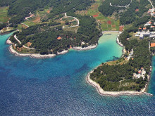 Attractive land T2 zone 1st row from the sea - Jelsa, island of Hvar