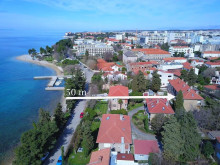 Spacious two-story apartment in an exceptional location 50 m from the sea in Zadar