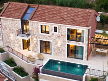Luxury stone villa on the first row by the sea near Dubrovnik
