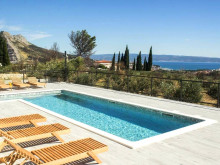 Elegant villa with panoramic sea view near Split