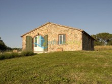 Stone house in Guardistallo